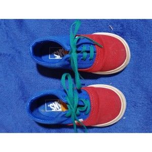 Vans Old Skool toddlers size 2 .